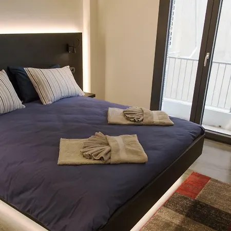 Brand New 2018 Luxury 10' Minutes Walk From Acropolis And 6 From Metro