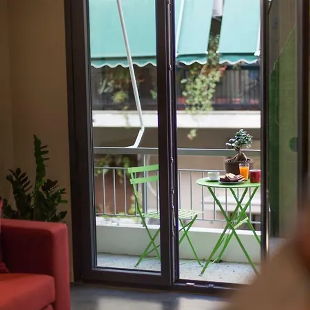 Brand New 2018 Luxury 10' Minutes Walk From Acropolis And 6 From Metro