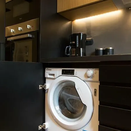 Brand New 2018 Luxury 10' Minutes Walk From Acropolis And 6 From Metro Apartamento